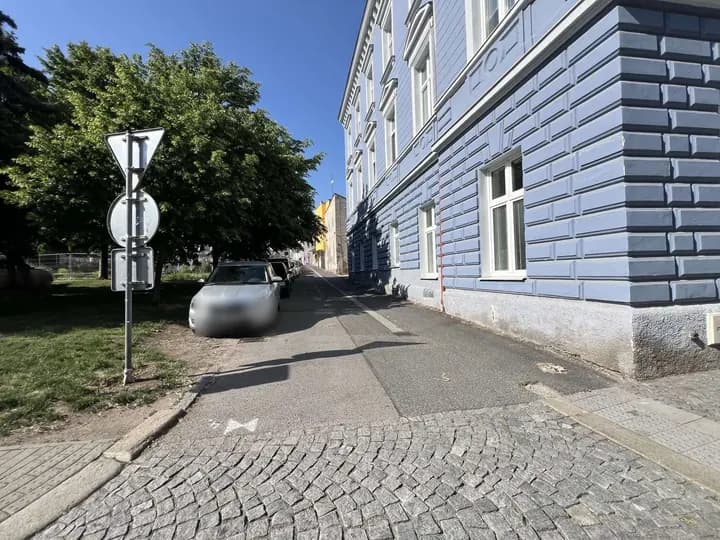 Dokumentace přístupných částí okolních objektů